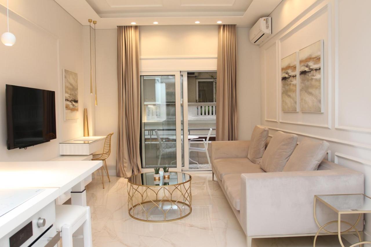 Apartamento Adri & Marg Luxury Living Atenas Exterior foto